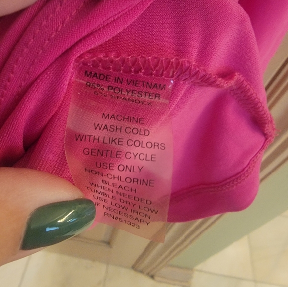 NWT Misses sz XL Chaus Hot Pink Sexy form fitting draped shirt - Picture 3 of 10